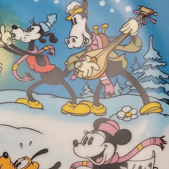 Disney Christmas Seasons Greetings 1985 First Limited Edition Collector Plate - Picture 4 of 7